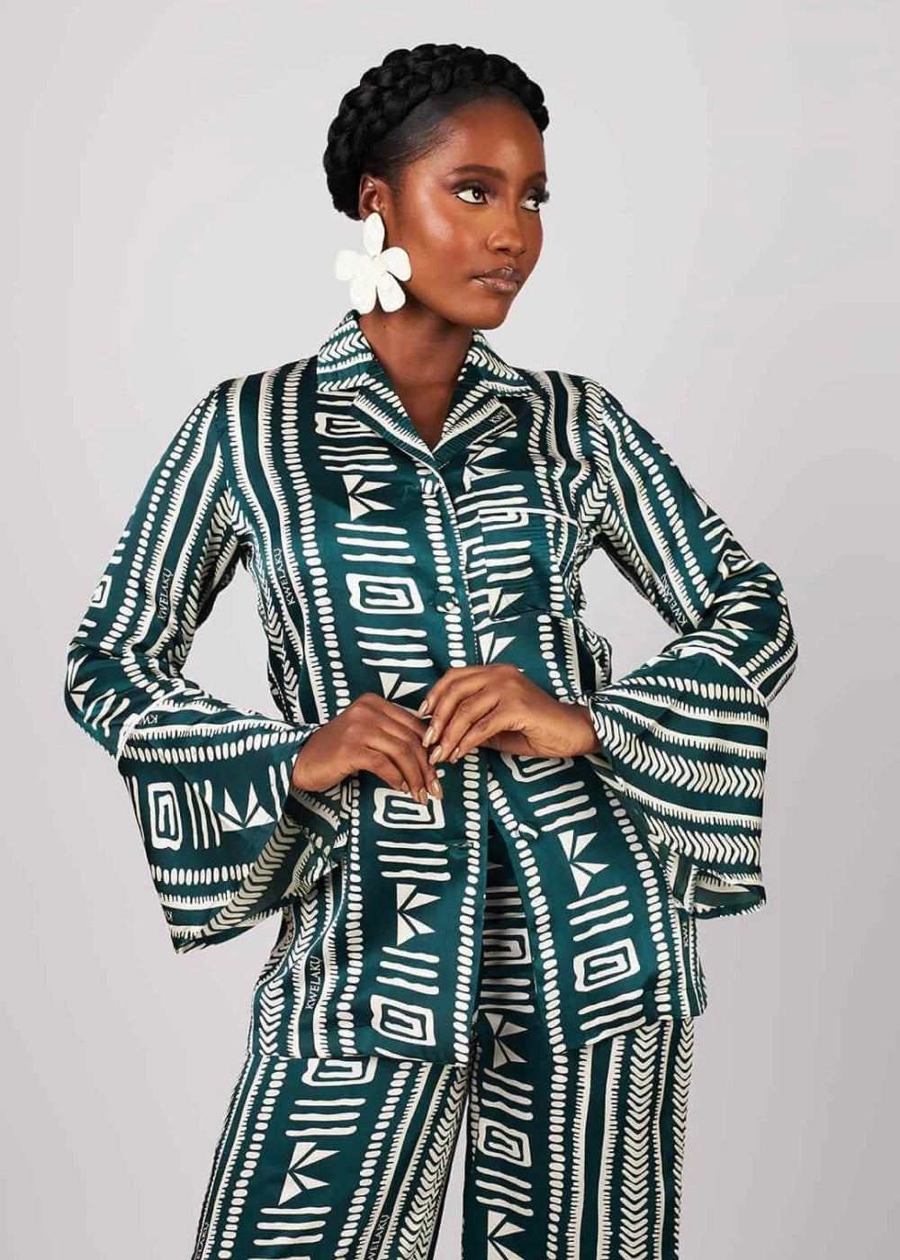 KWELAKU MONOGRAM GEOMETRIC SIGNATURE PJ