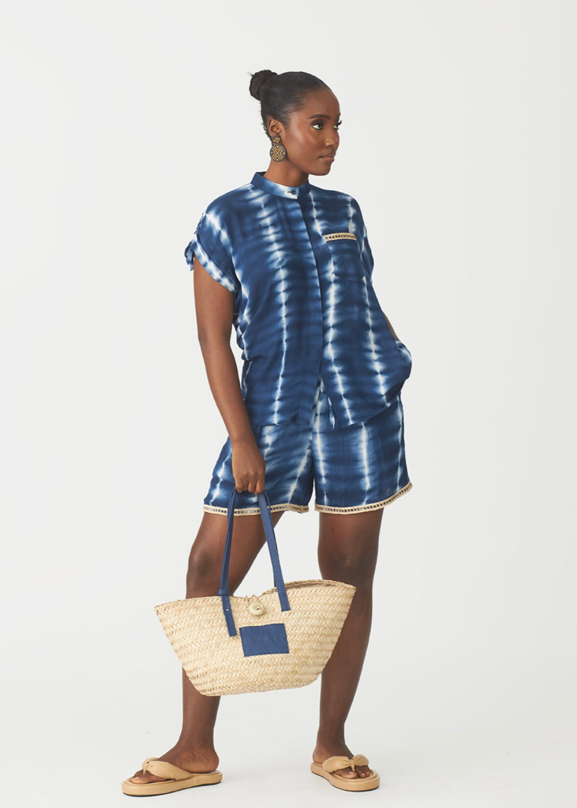 KWELAKU KAMBILI SHORTS SET