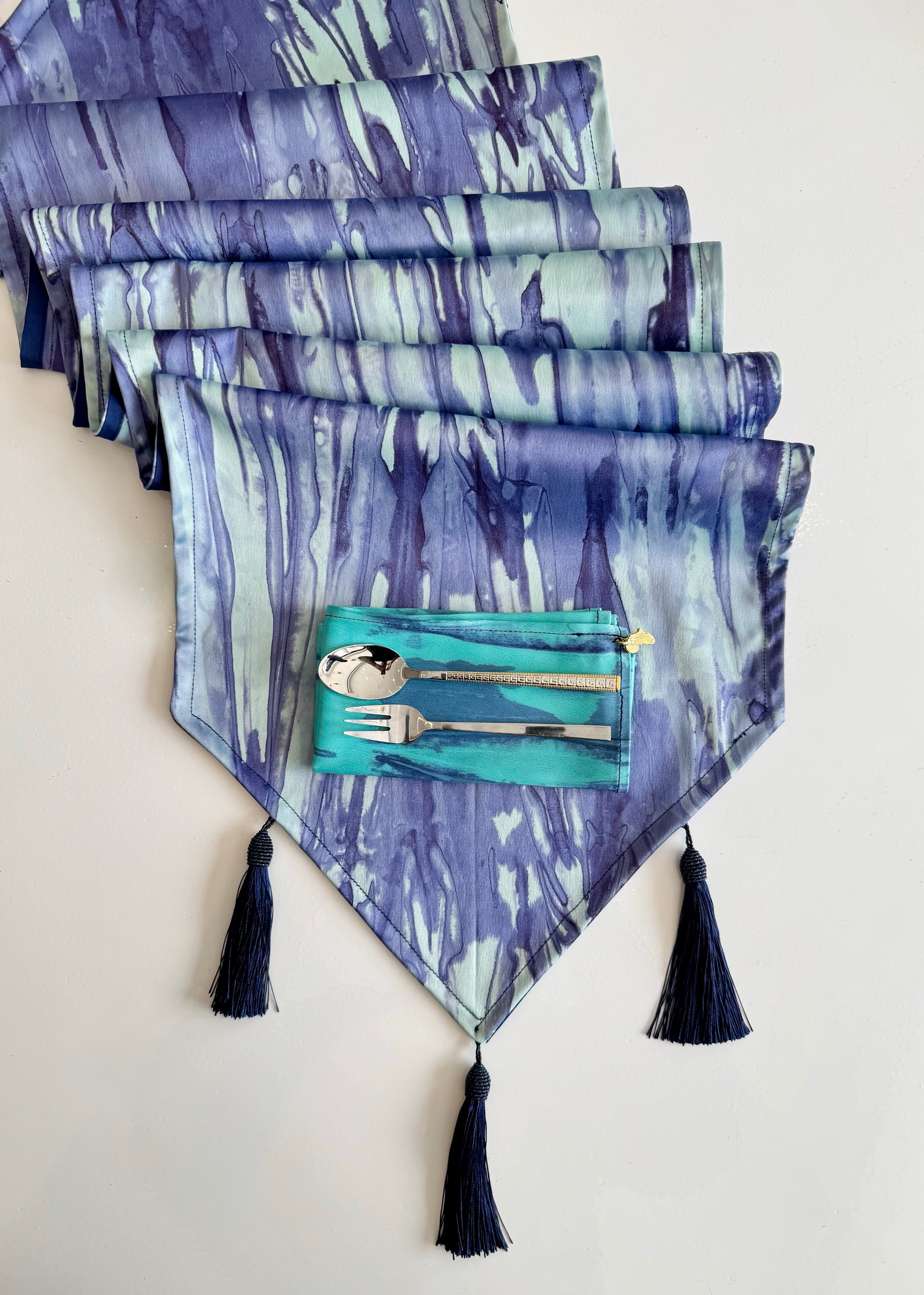 ADL REHOBOTH MARBLE TABLE-RUNNER