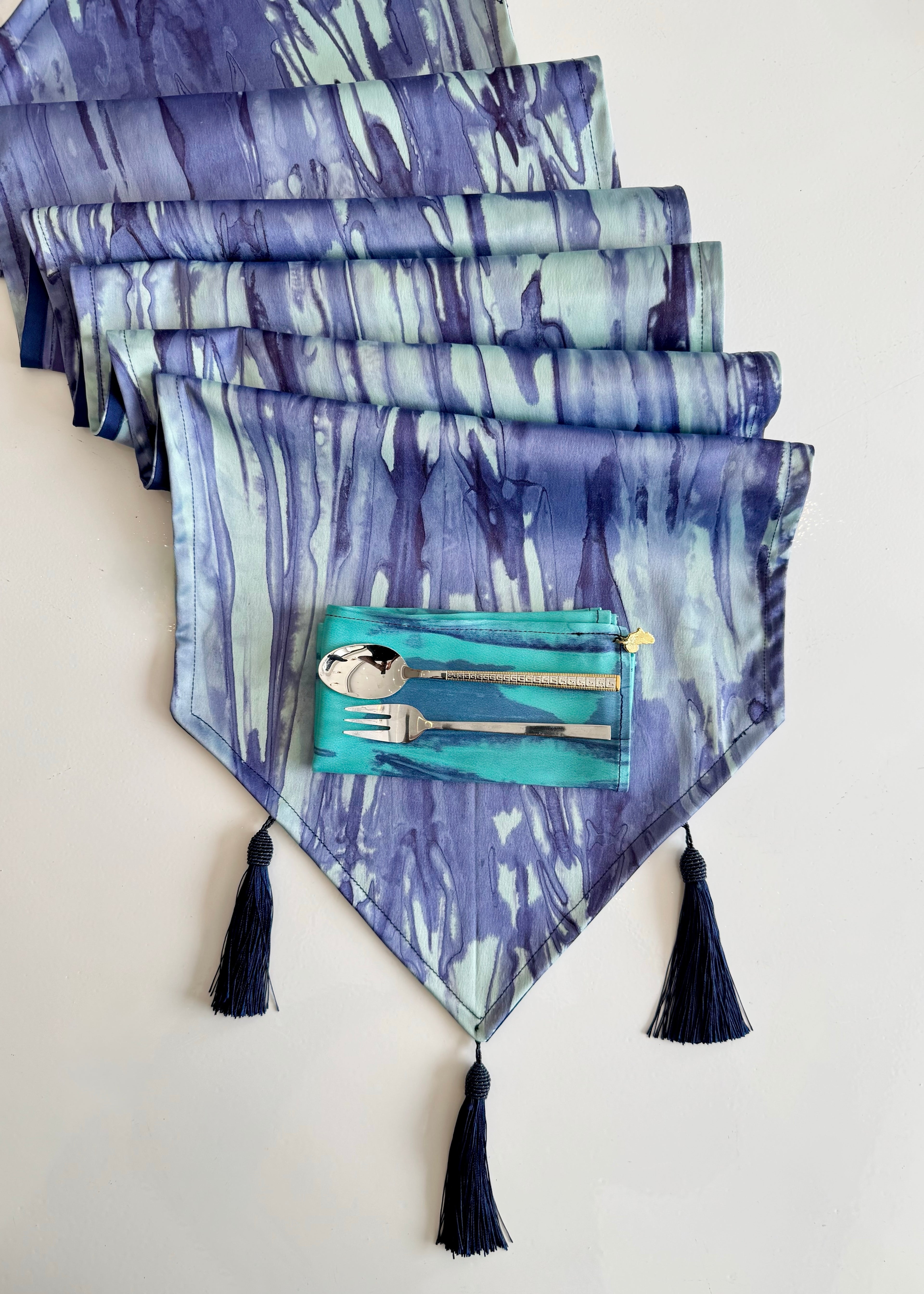 ADL REHOBOTH MARBLE TABLE-RUNNER