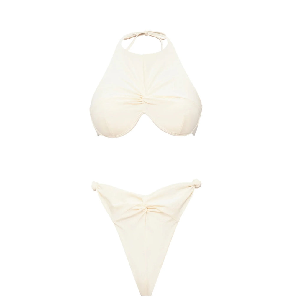 ANDREA IYAMAH GADA BIKINI
