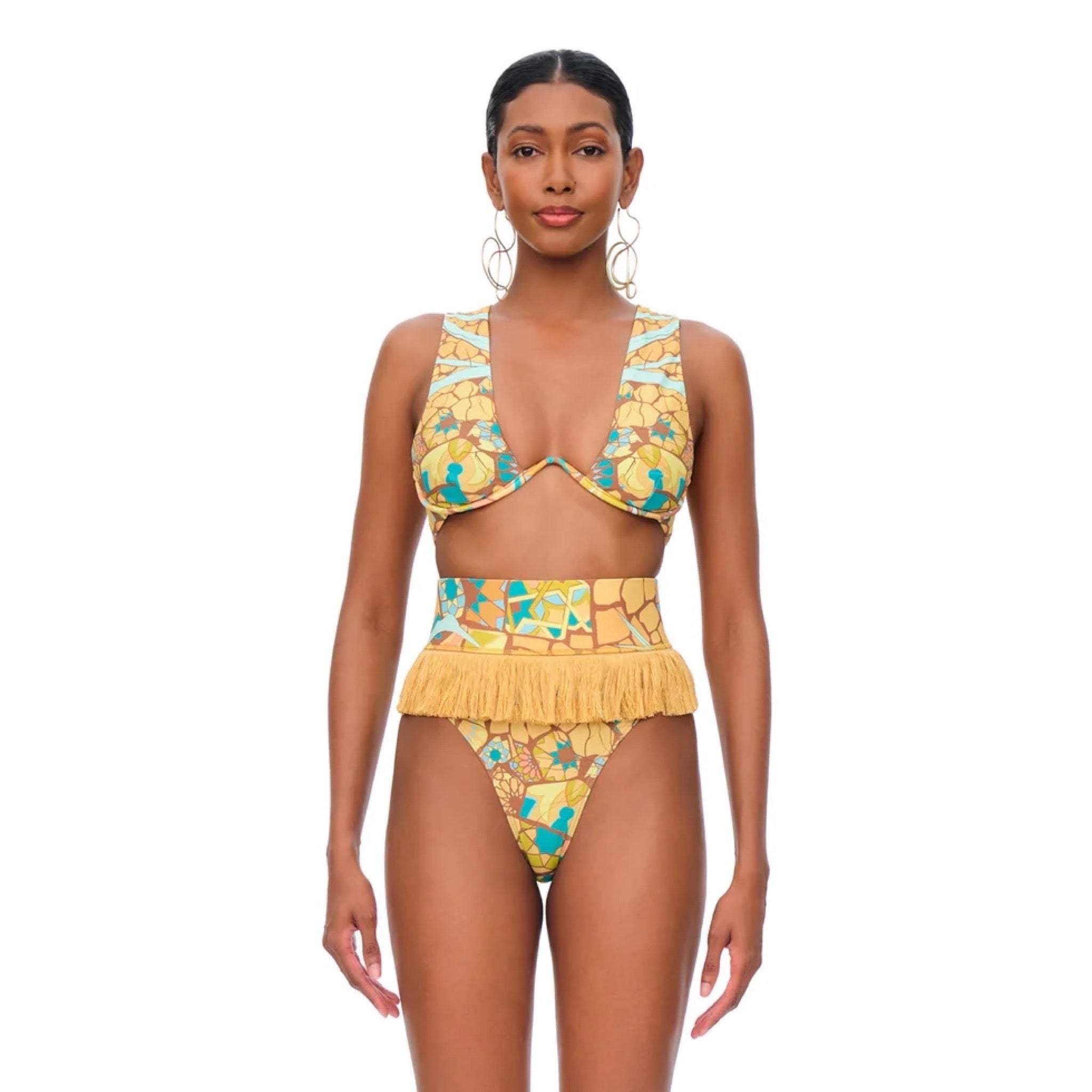 ANDREA IYAMAH LASA BIKINI