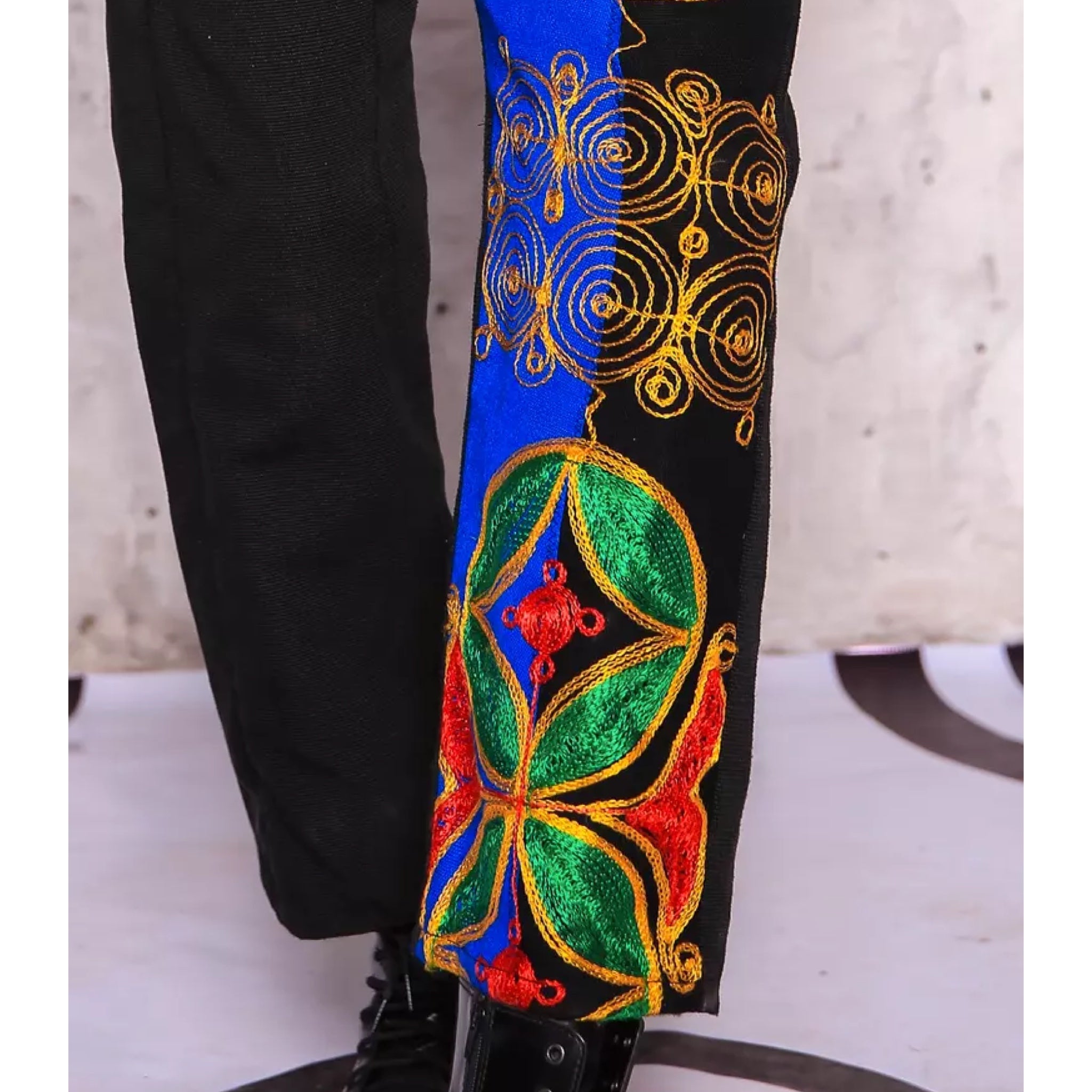 THREADED TRIBES COSMOS PANTS