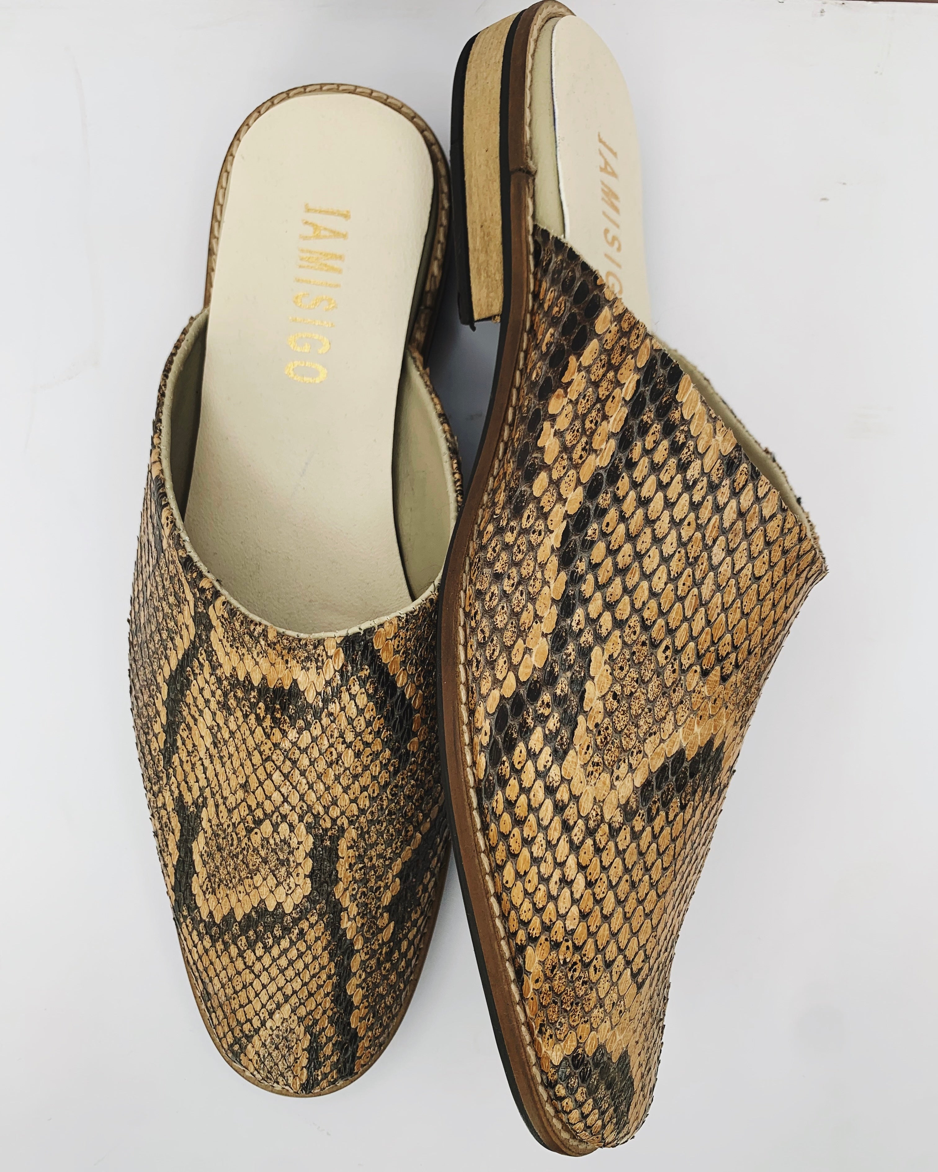 Iamisigo Female Viper Mules