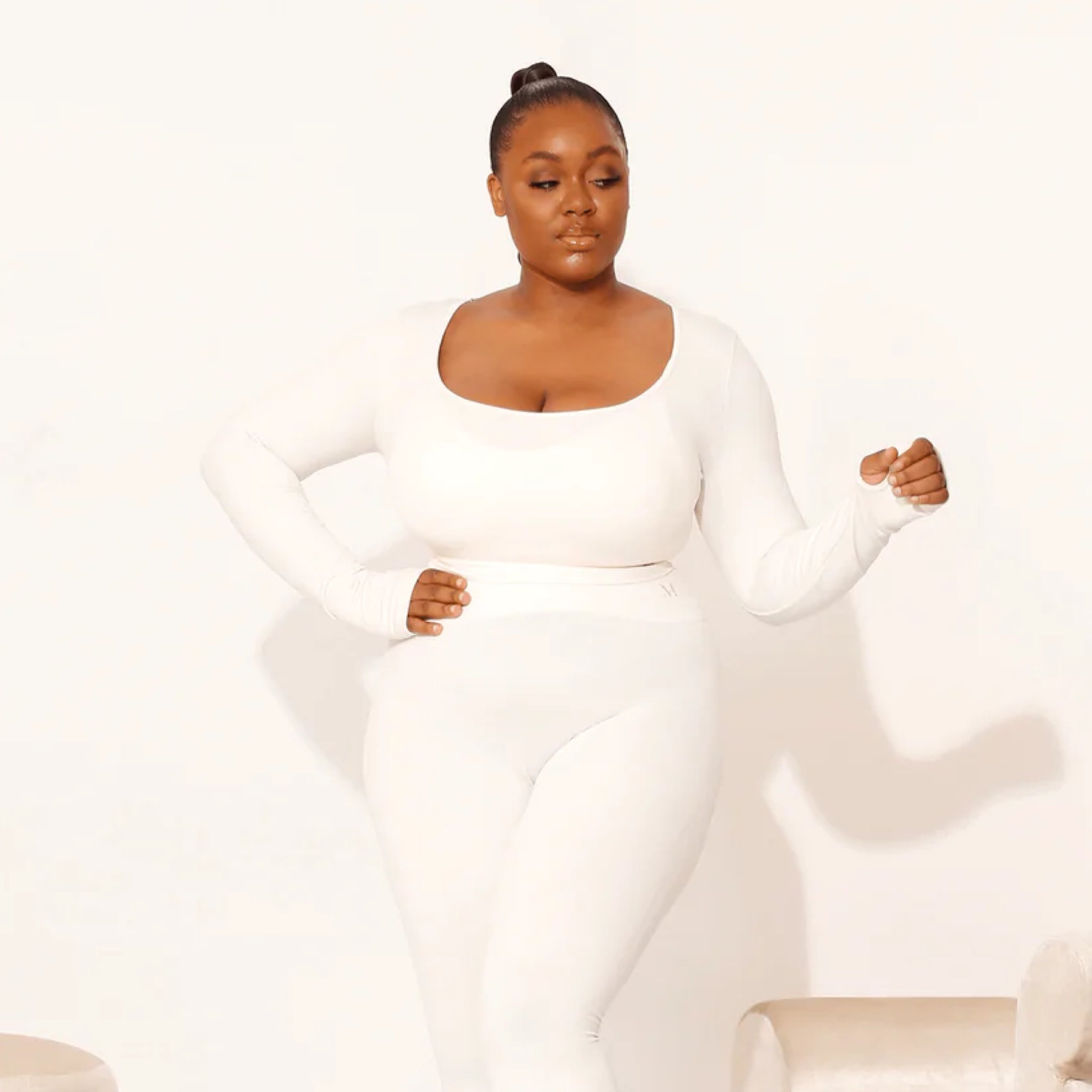 Moldme Amare Coconut Milk Long-Sleeve Top
