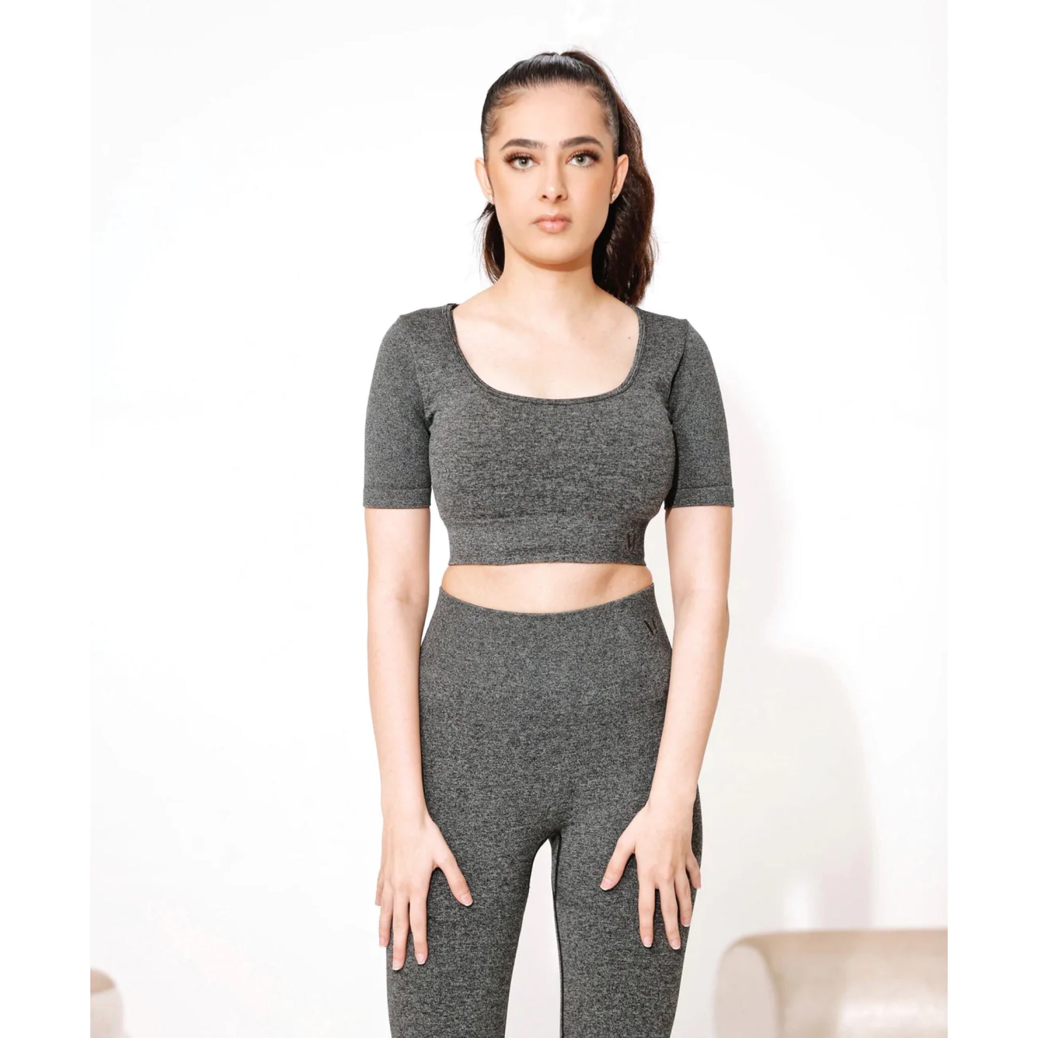 Moldme Amare Dark Grey Short-Sleeve Top
