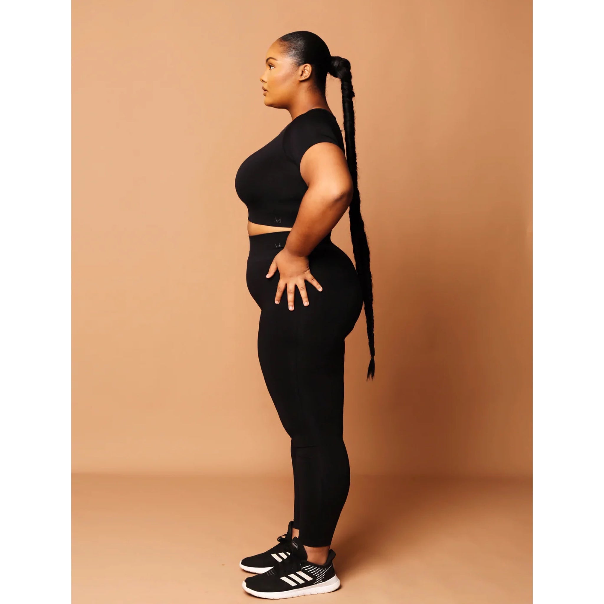 Moldme Butter Black Full-Length Leggings